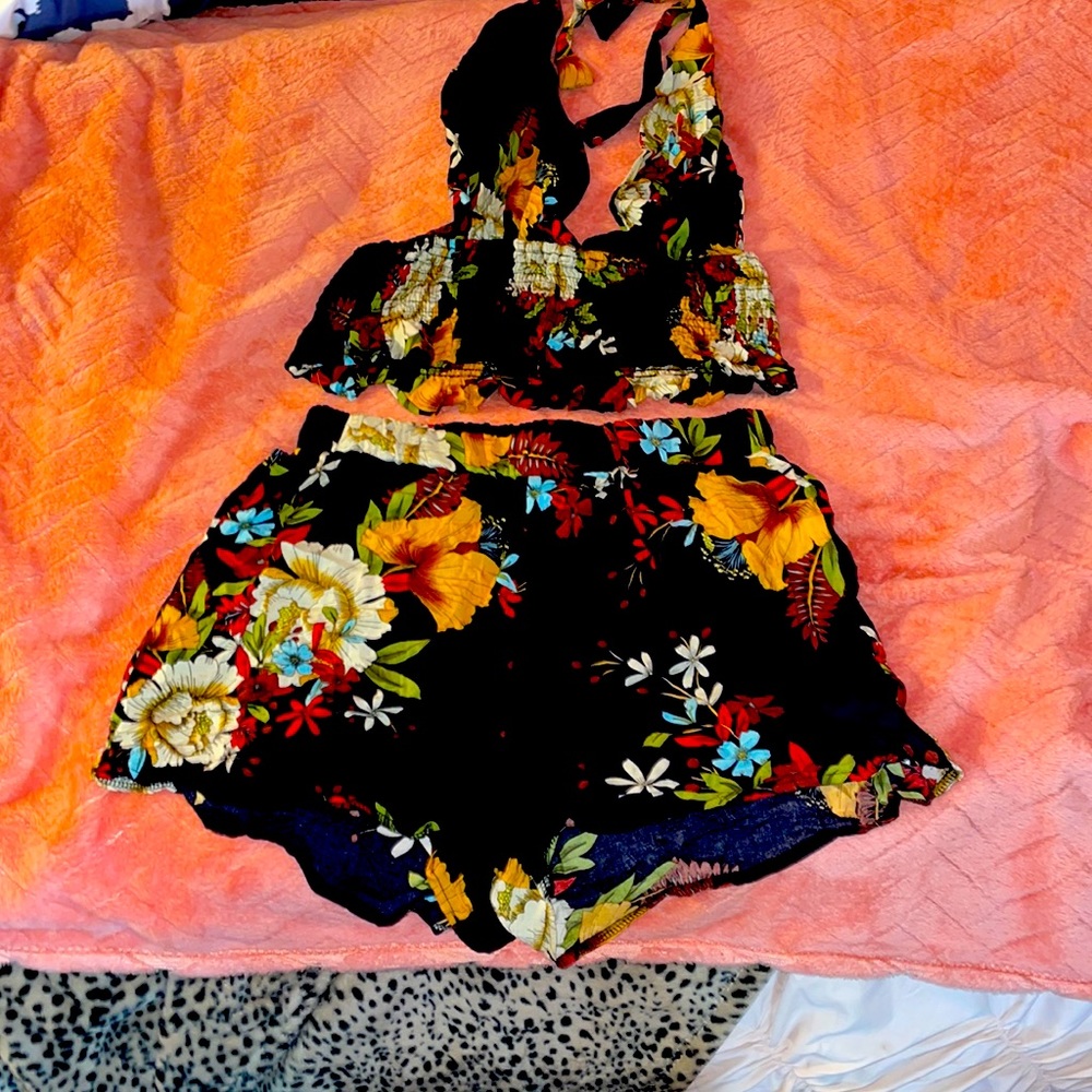 Two piece set in floral